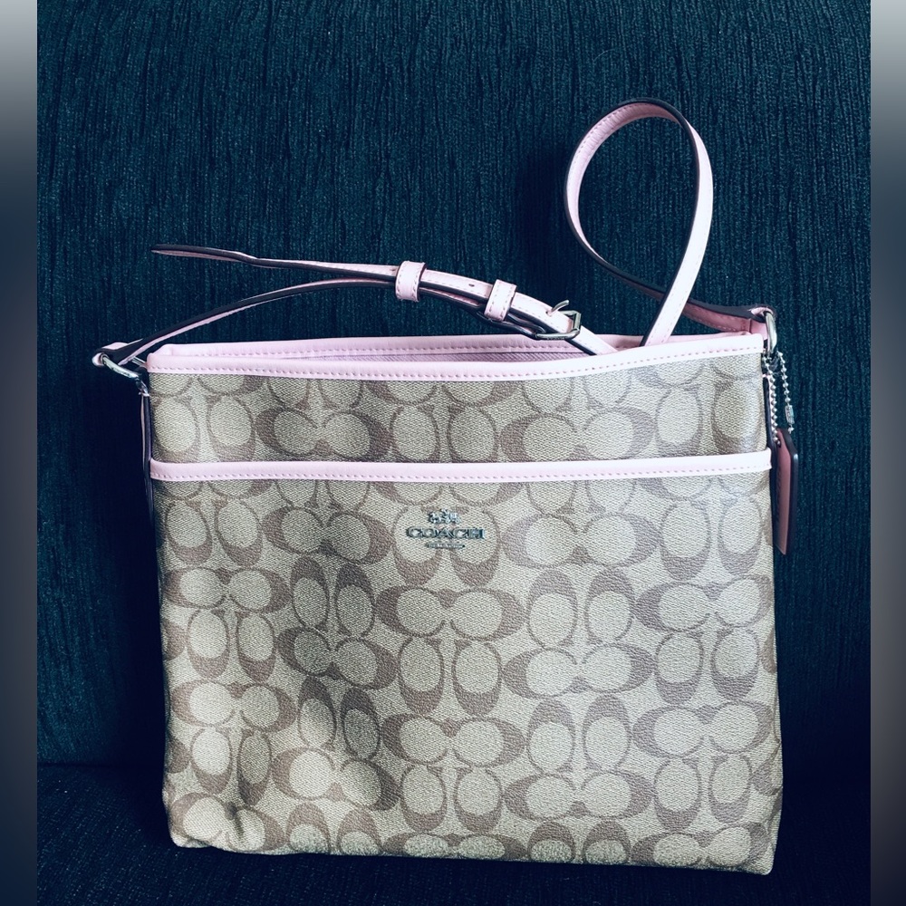 Coach Shoulder Purse.
